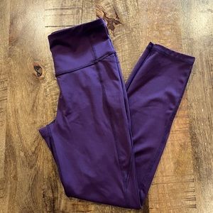 All in Motion workout leggings with side pockets. Size XS.